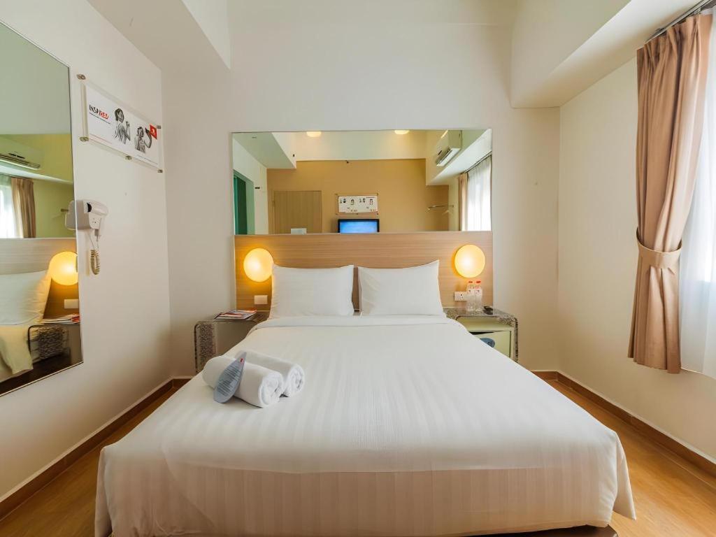 Monoloog Pasar Baru Hotel 3*