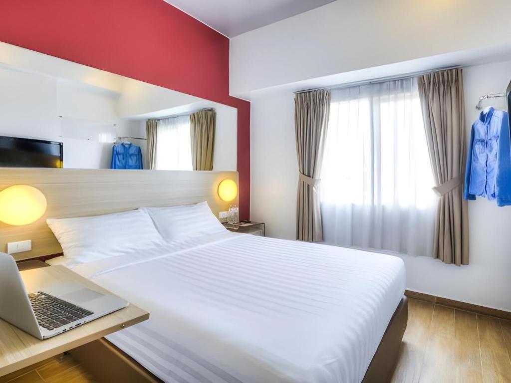 Hotel Monoloog Pasar Baru 3*